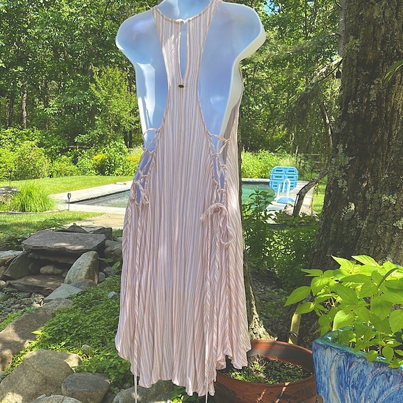 O’Neill beach coverup mini. - Picture 4 of 10